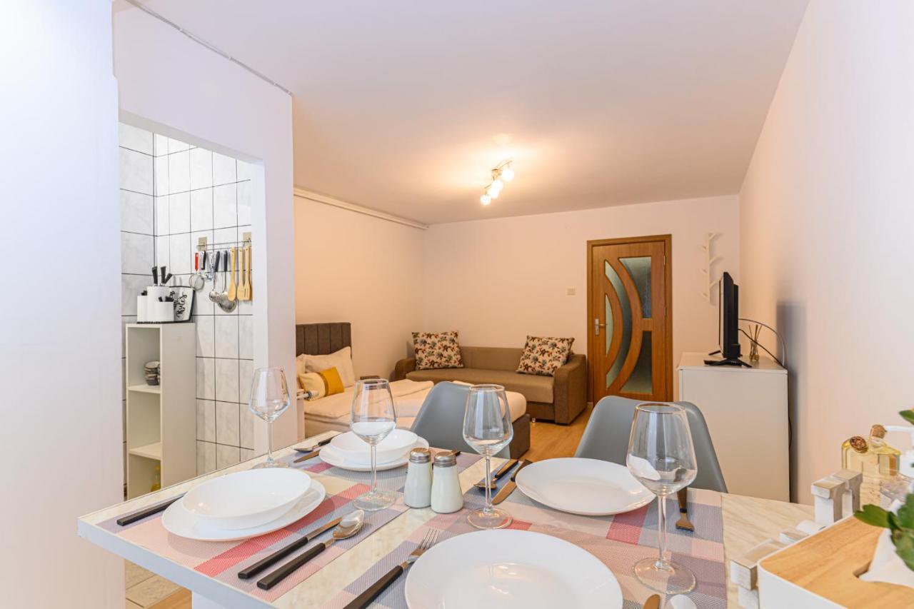 Jad - Family - Studios - Soarelui 8 Brasov Ngoại thất bức ảnh
